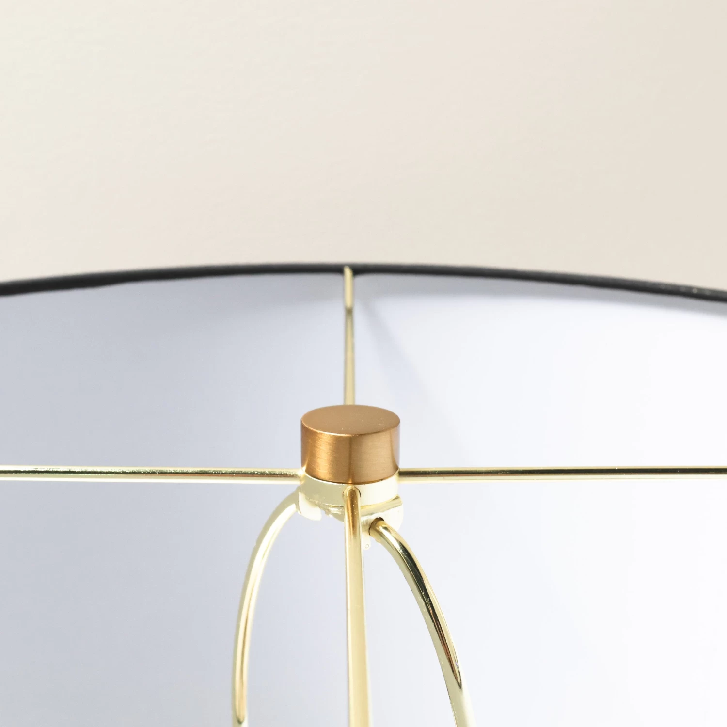 Essex Lamp In Purple 5 Essex Lamp In Purple - Image 3