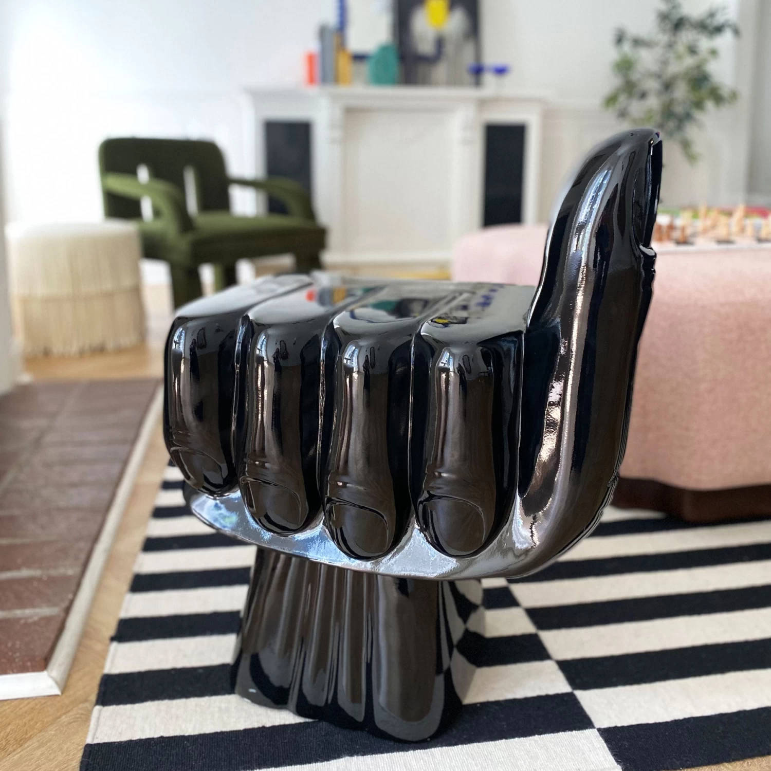 Fist Chair - Black 4 Fist Chair - Black - Image 2